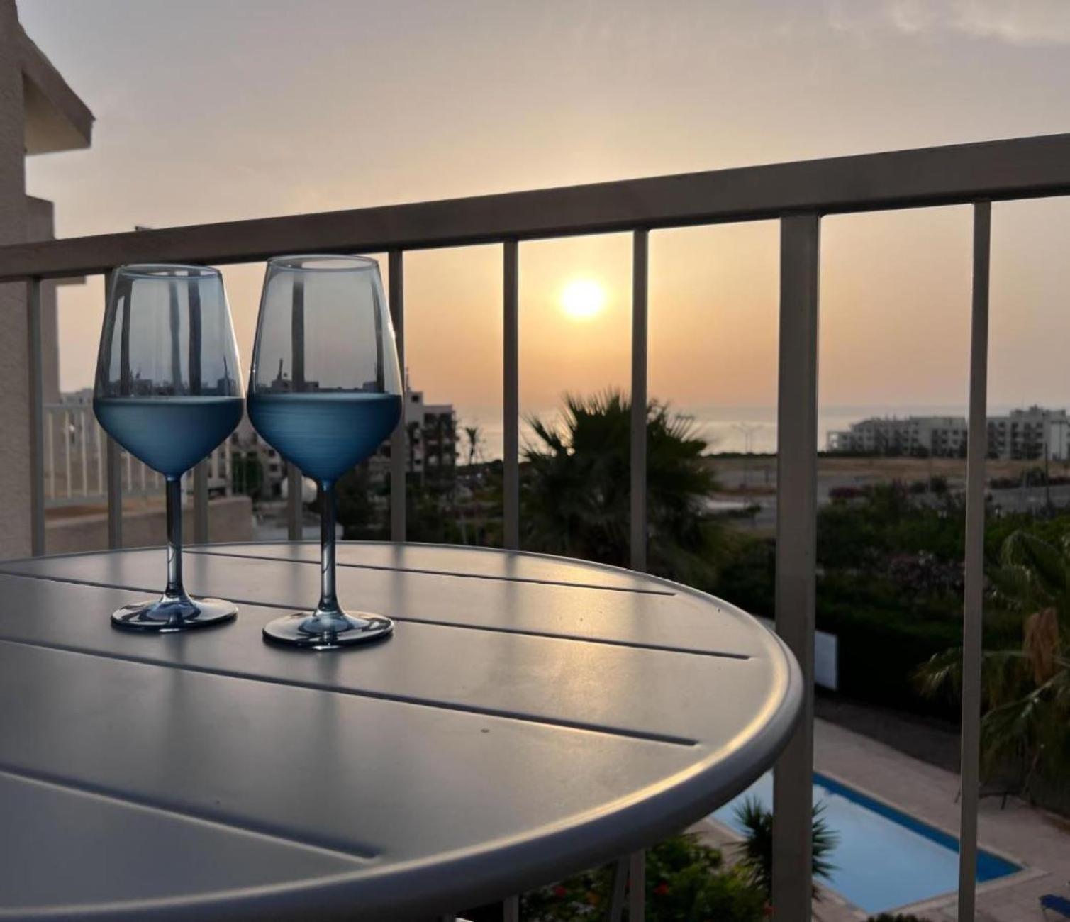 H&O Diamond Complex Sea View Apartment Paphos Extérieur photo
