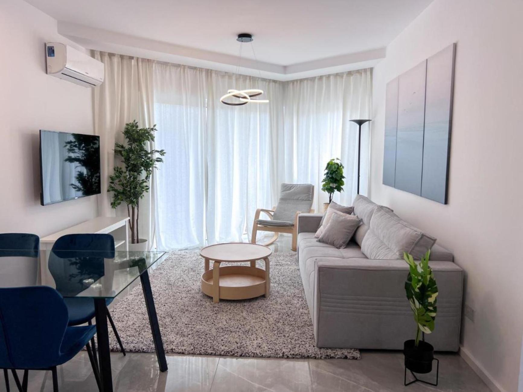 H&O Diamond Complex Sea View Apartment Paphos Extérieur photo